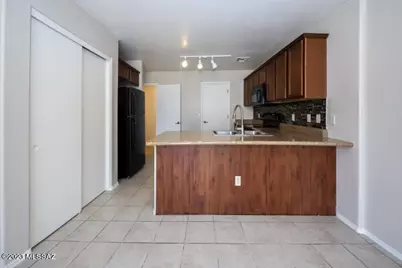 6560 S Meadow Fescue Drive, Tucson, AZ 85756 - Photo 9
