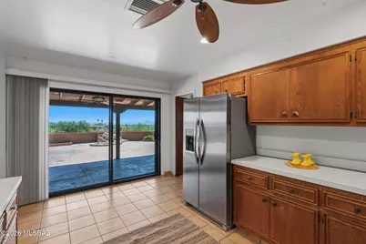 1235 E Moonridge Road, Tucson, AZ 85718 - Photo 11