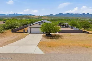 1552 Pinguinos Ct, Rio Rico, AZ 85648 - Photo 1