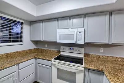 7601 N Calle Sin Envidia #50, Tucson, AZ 85718 - Photo 11