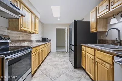 170 E Mountain Morning Drive E, Tucson, AZ 85704 - Photo 11