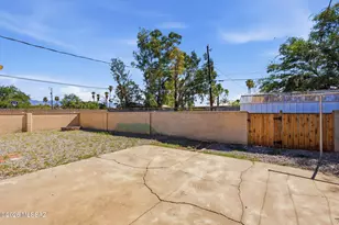 609 S Rosemont Ave, Tucson, AZ 85711 - Photo 37
