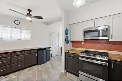 609 S Rosemont Avenue, Tucson, AZ 85711 - Photo 17