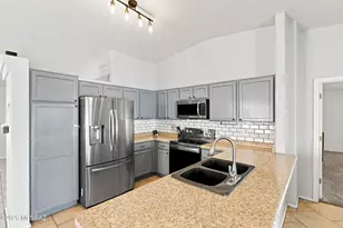 10126 E Rainbow Meadow Dr, Tucson, AZ 85747 - Photo 11