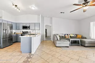 10126 E Rainbow Meadow Dr, Tucson, AZ 85747 - Photo 13