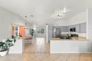 10126 E Rainbow Meadow Dr, Tucson, AZ 85747 - Photo 15