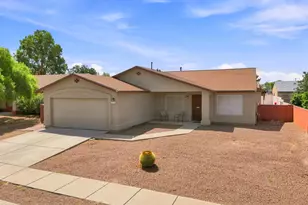 10126 E Rainbow Meadow Dr, Tucson, AZ 85747 - Photo 3