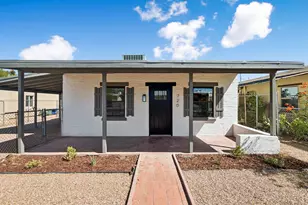 720 W Paris Promenade, Tucson, AZ 85705 - Photo 1