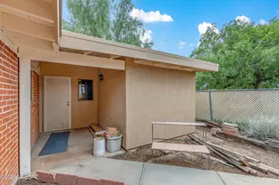 7324 E Random Ridge Dr, Tucson, AZ 85710 - Photo 33