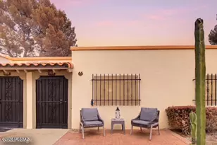 105 W Calle Del Ano, Green Valley, AZ 85614 - Photo 1