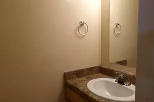 1077 N Riverside Dr, Tucson, AZ 85745 - Photo 9