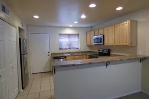 1077 N Riverside Dr, Tucson, AZ 85745 - Photo 5