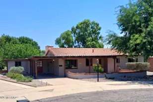 125 E Los Arcos, Green Valley, AZ 85614 - Photo 1