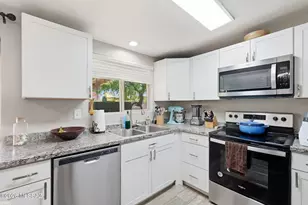 627 W Acadia Dr, Tucson, AZ 85756 - Photo 11