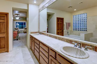 4318 N Sunset Cliff Drive, Tucson, AZ 85750 - Photo 17