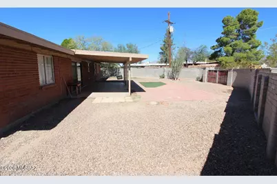 8851 E Shiloh Place, Tucson, AZ 85710 - Photo 15