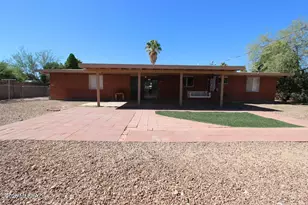 8851 E Shiloh Pl, Tucson, AZ 85710 - Photo 17