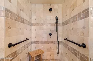 6415 N Camino Padre Isidoro, Tucson, AZ 85718 - Photo 31