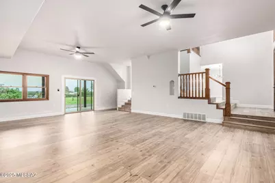 8943 S Emerald Lane, Hereford, AZ 85615 - Photo 5