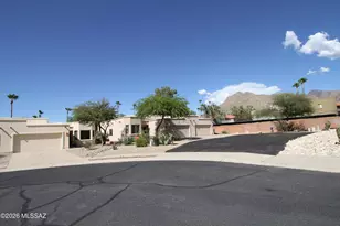 8174 N Peppersauce Dr, Oro Valley, AZ 85704 - Photo 1