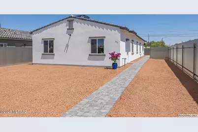 1370 N Alvernon Way, Tucson, AZ 85712 - Photo 1