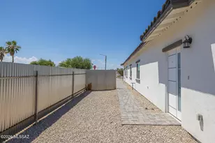 1370 N Alvernon Way, Tucson, AZ 85712 - Photo 9