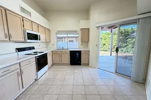 10410 E Passkey Dr, Tucson, AZ 85748 - Photo 15