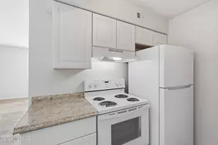6341 N Barcelona Ct, Tucson, AZ 85704 - Photo 13