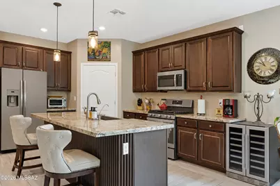 10003 N Fulbrook Way, Marana, AZ 85653 - Photo 9