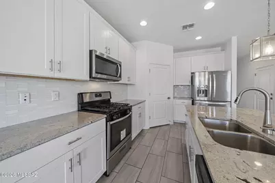 14020 E Golden Oaks Road, Vail, AZ 85641 - Photo 11
