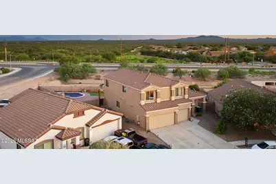 8229 W Melanitta Drive, Tucson, AZ 85757 - Photo 1