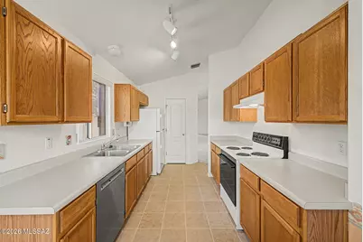 3625 W Sunbonnet Place, Tucson, AZ 85742 - Photo 9