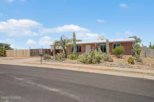 8417 E Domenic Dr, Tucson, AZ 85730 - Photo 3