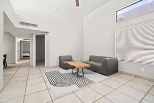 3980 N Roger Ln, Tucson, AZ 85719 - Photo 3