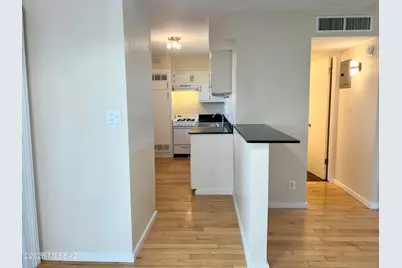 150 S Eastbourne Avenue #B05, Tucson, AZ 85716 - Photo 5