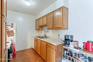 441 W Yucca Ct, Tucson, AZ 85704 - Photo 17