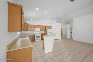 6862 W Copperwood Way, Tucson, AZ 85757 - Photo 9