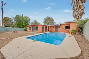 7114 E Sylvane Dr, Tucson, AZ 85710 - Photo 41