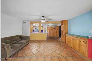 7114 E Sylvane Dr, Tucson, AZ 85710 - Photo 11
