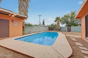 7114 E Sylvane Dr, Tucson, AZ 85710 - Photo 43