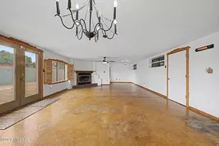 7114 E Sylvane Dr, Tucson, AZ 85710 - Photo 5