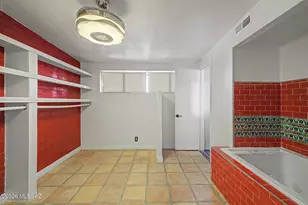 7114 E Sylvane Dr, Tucson, AZ 85710 - Photo 23