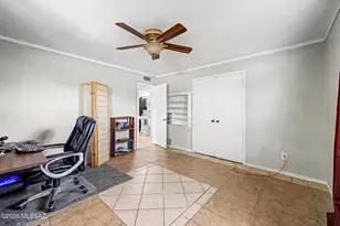 725 E McMillan Dr, Tucson, AZ 85719 - Photo 17