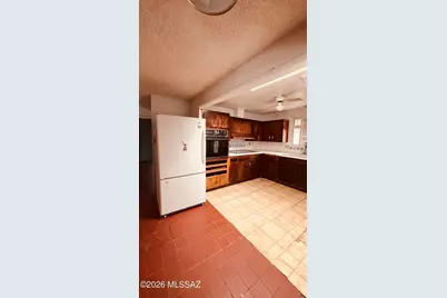 2050 W Amy Drive, Tucson, AZ 85705 - Photo 7