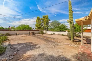 4638 E 14th St, Tucson, AZ 85711 - Photo 21