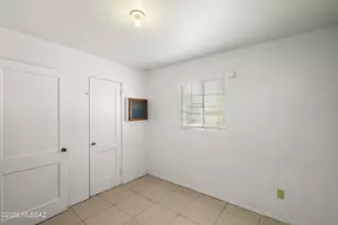 4638 E 14th St, Tucson, AZ 85711 - Photo 17