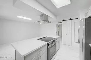 6866 E David Dr, Tucson, AZ 85730 - Photo 9