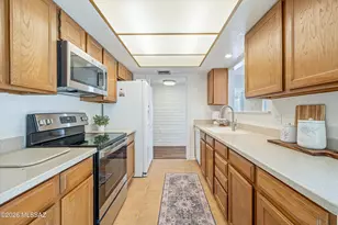 4671 E Camino de Oro, Tucson, AZ 85718 - Photo 9
