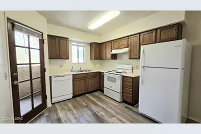 3690 N Country Club Road #1038, Tucson, AZ 85716 - Photo 7