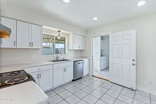 812 N Douglas Ave, Willcox, AZ 85643 - Photo 9